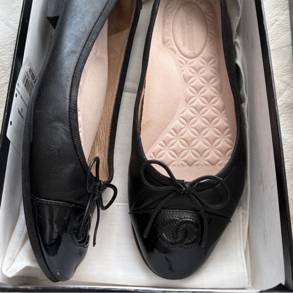 🥀 Authentic Classic CHANEL Ballet Flats in Black Leather Patent Cap-toe sz 37.5🥀 - Picture 4 of 16